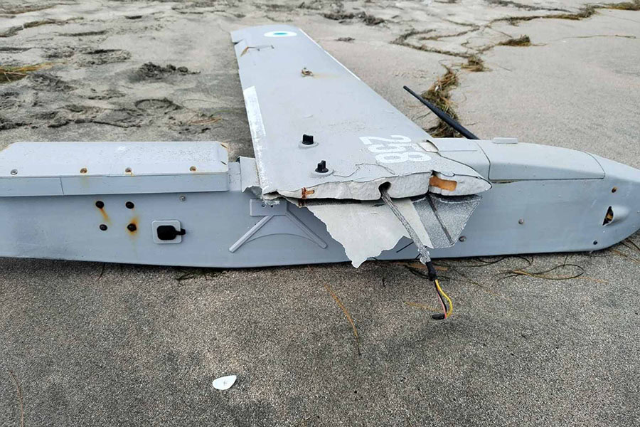 Военноморски екип извади дрон от морето край Северния плаж в Бургас 2 1 Военноморски екип извади дрон от морето край Северния плаж в Бургас 2