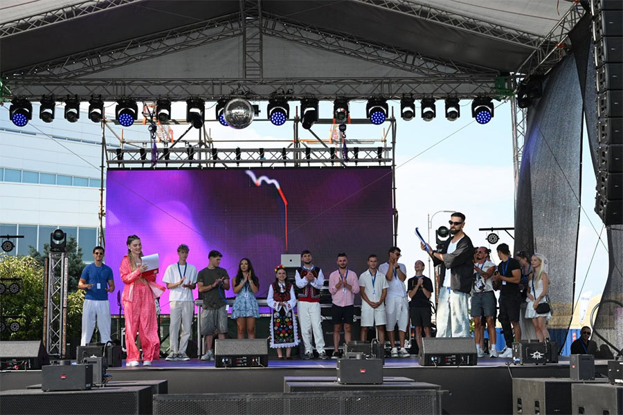 Teen Boom Fest събра над 12 000 младежи и родители в Бургас