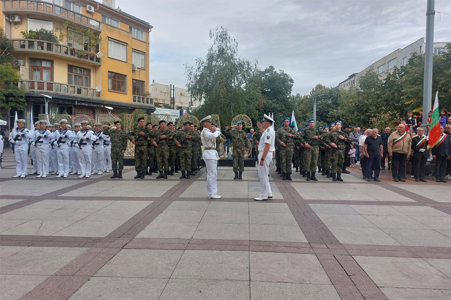 Бургас отбеляза 118 години от Независимостта на България